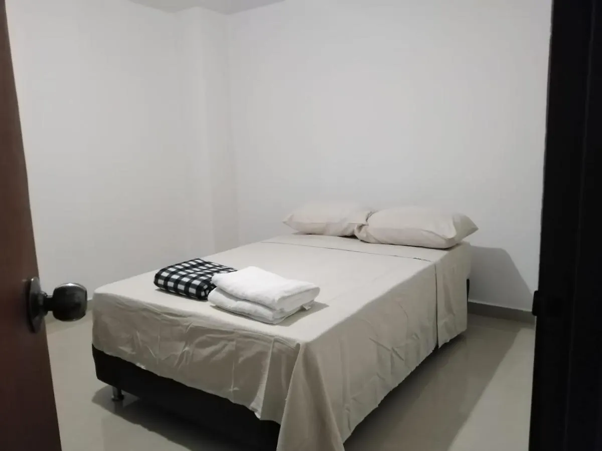 Homestay La Comunita-Cinema Hostel Medellin